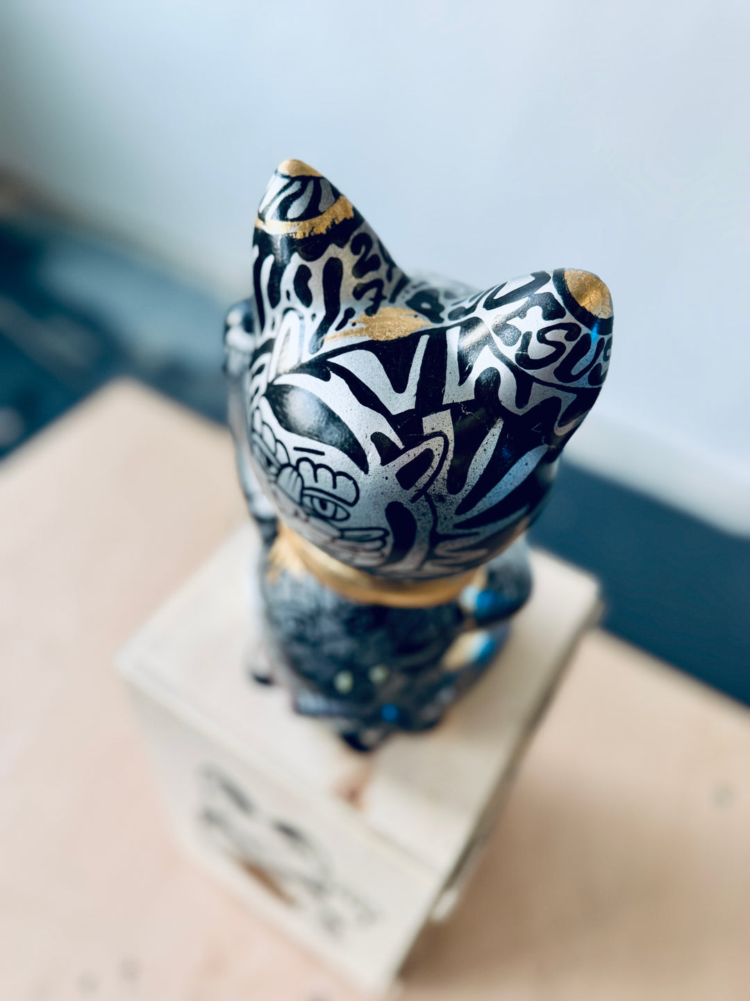 LUCKY CAT